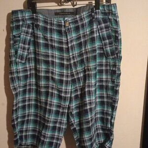 Men's plaid check Sean John Shorts. Size 36